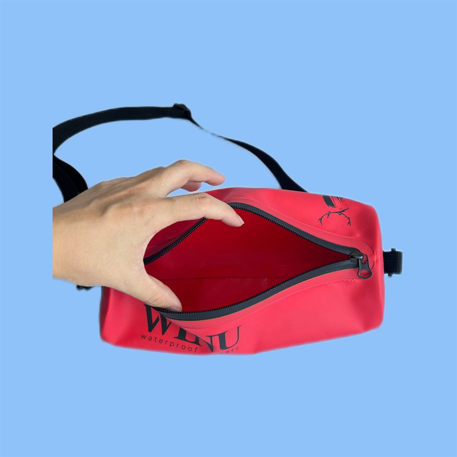 Waterproof shoulder dry bag